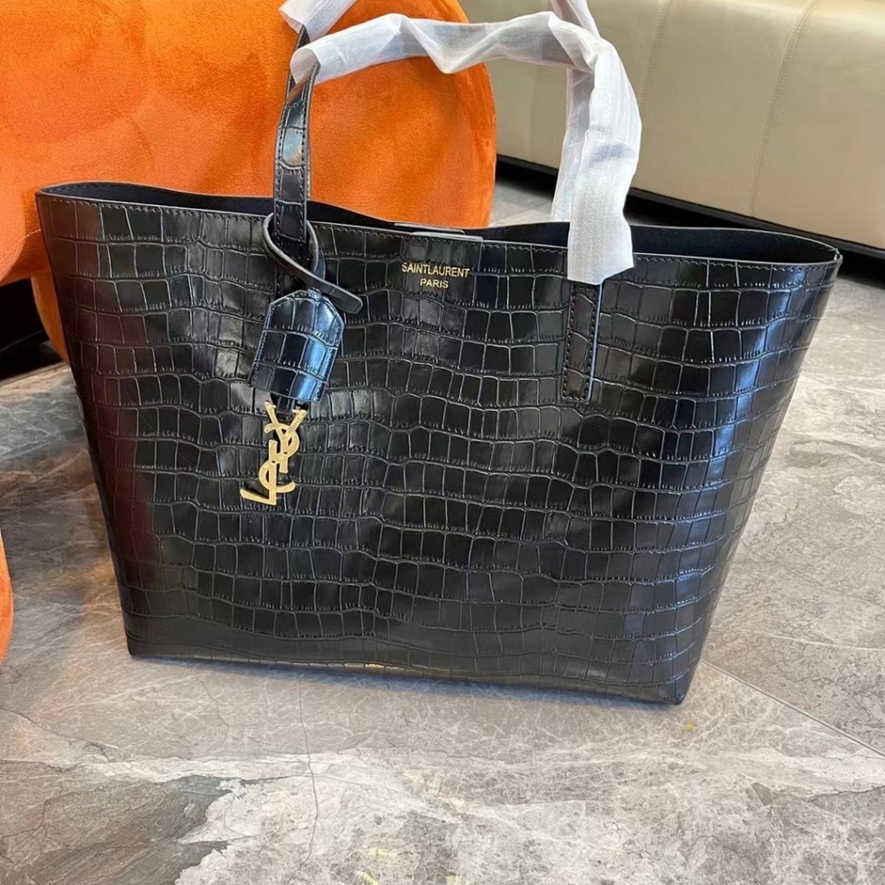 <AUTHENTIC>Yves Saint Laurent bag - image 6